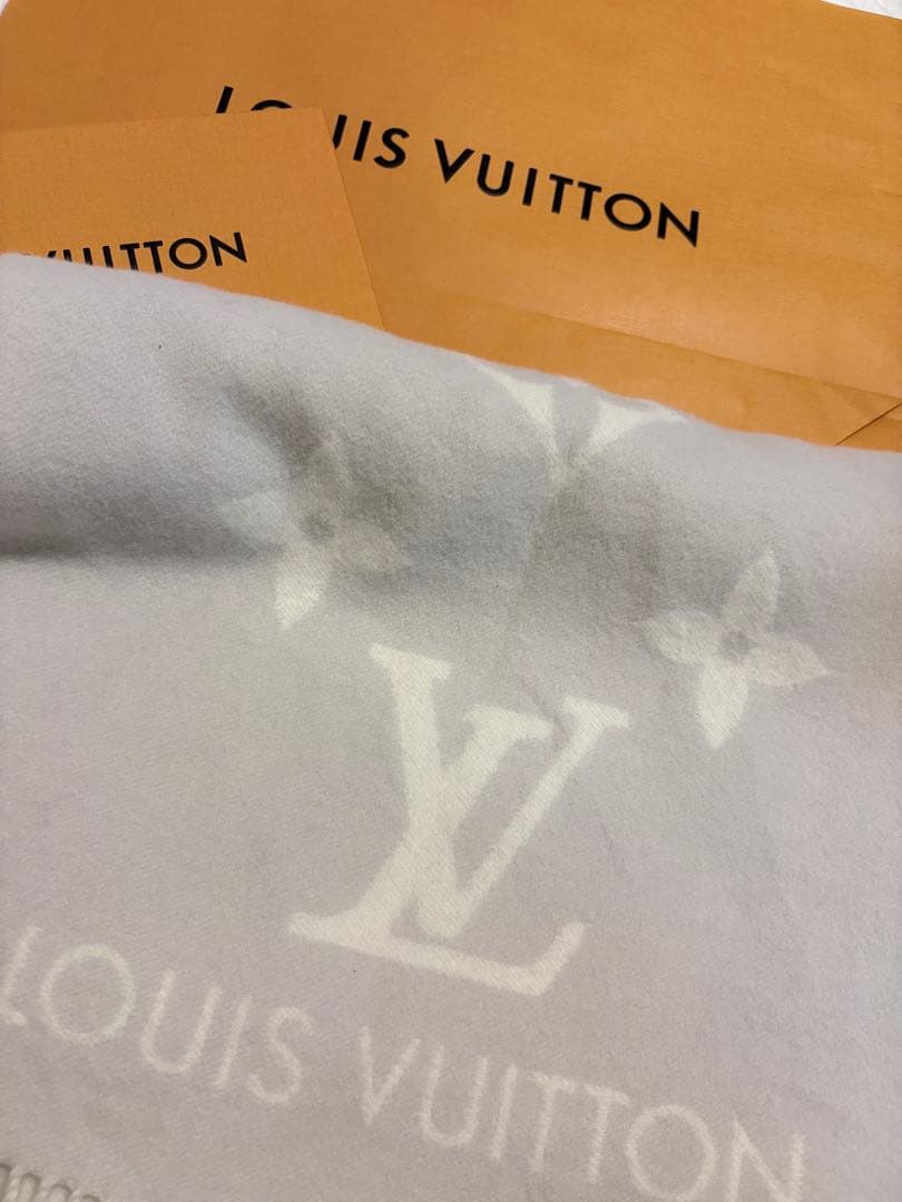 【大幅値下げ】Louis Vuitton マフラー レイキャビック グレージュ