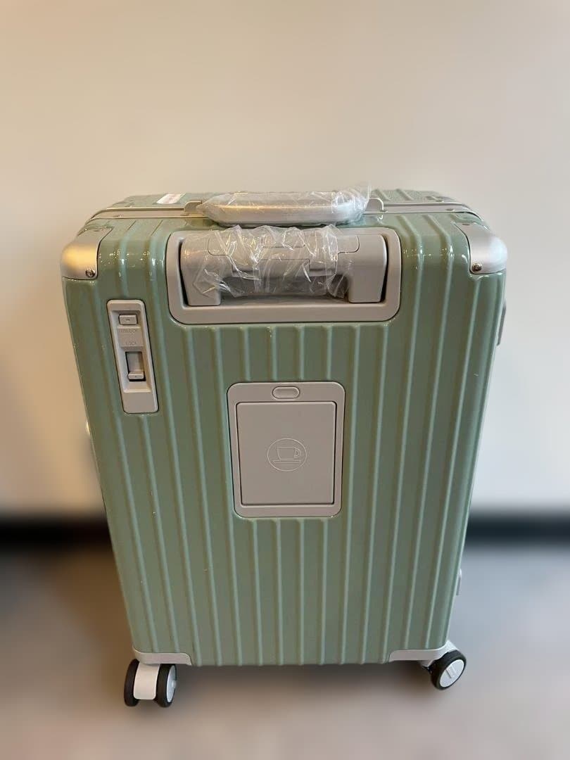 リベティ多機能キャリーケース【エナメルカーキSサイズ】A53