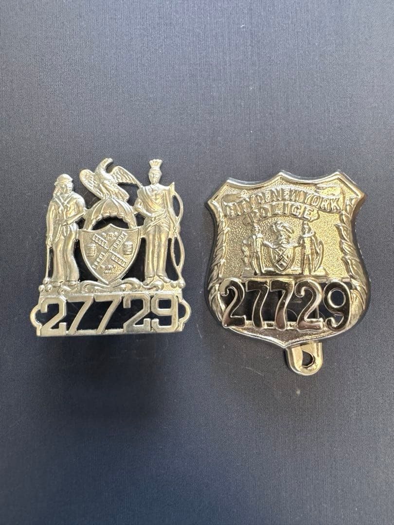 【超希少】NYPD/巡査 徽章&帽章（認証番号同）