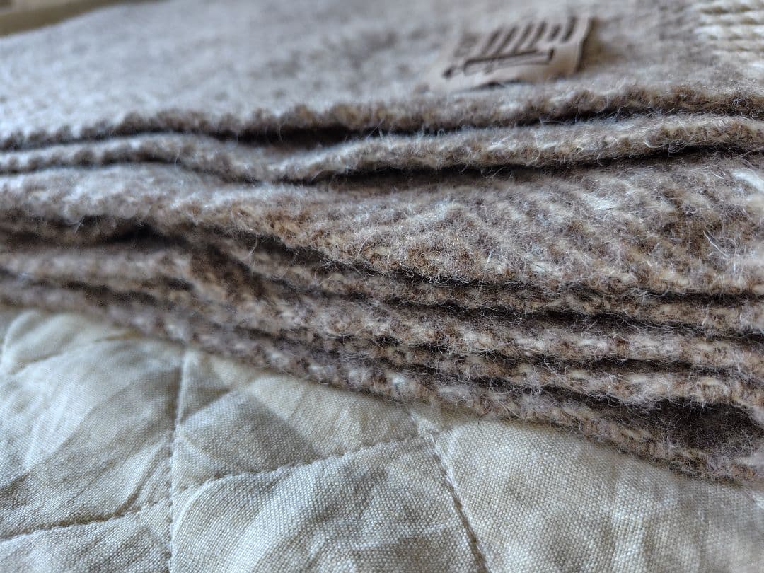 【ECOLÀ】100% ウール