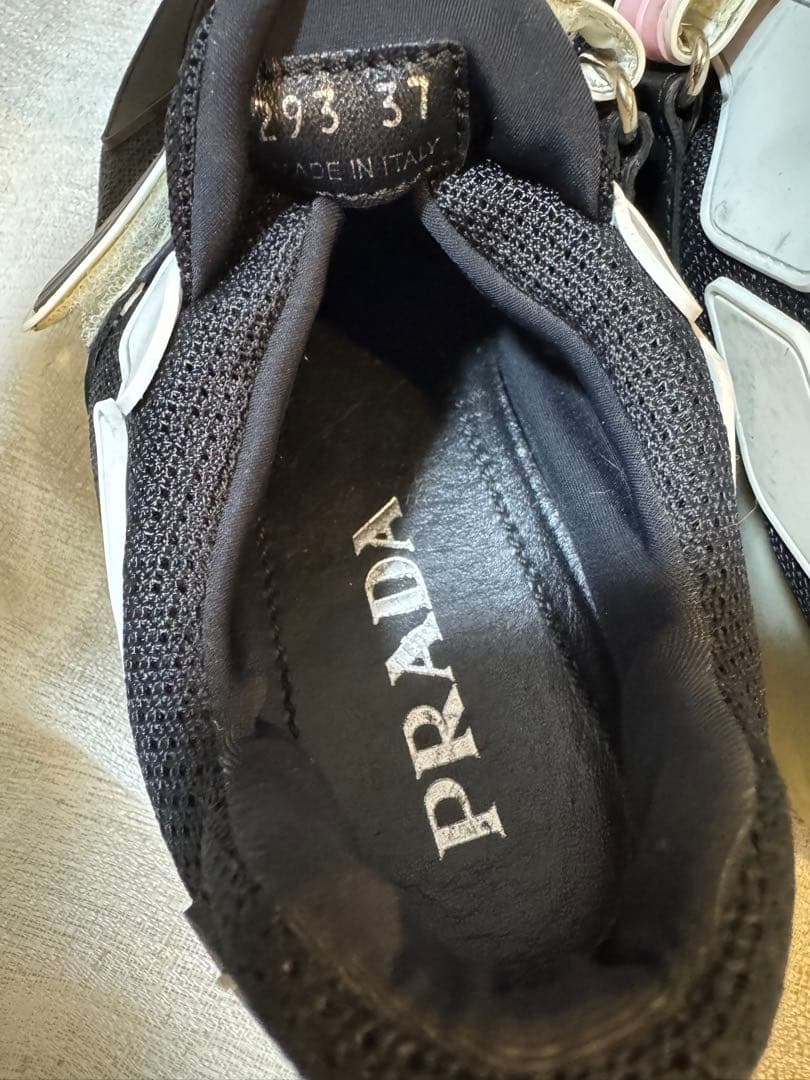 Prada プラダ　カジュアルスニーカー ブラック/ピンク　37