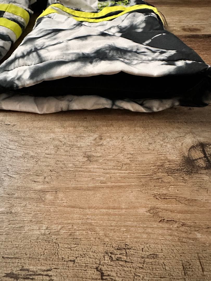 美品DIESEL-KIDスキーコレクションサイズ4 110 スキーウェアこども