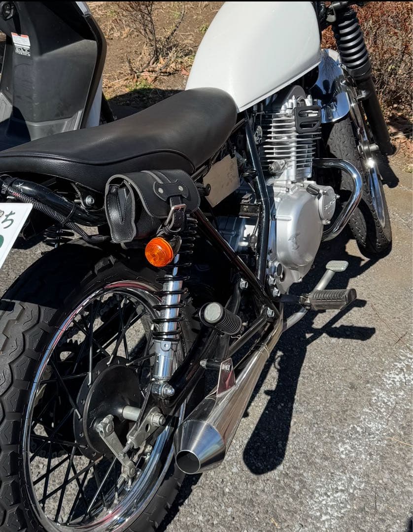 RSヨコタ グラストラッカーNJ4BA用 ビューティメガホンマフラー美品