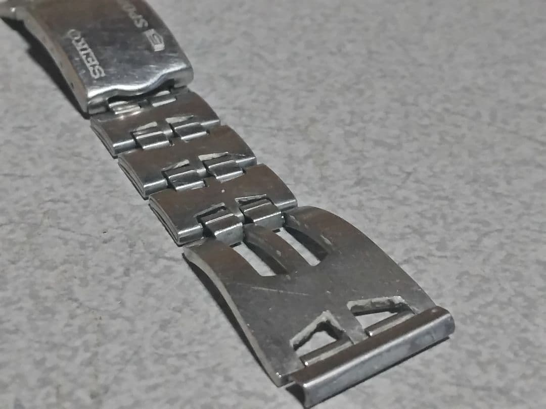 タ*ン様 セイコー　5スポーツ純正ブレス(7019　601)　※付着物のためジャ