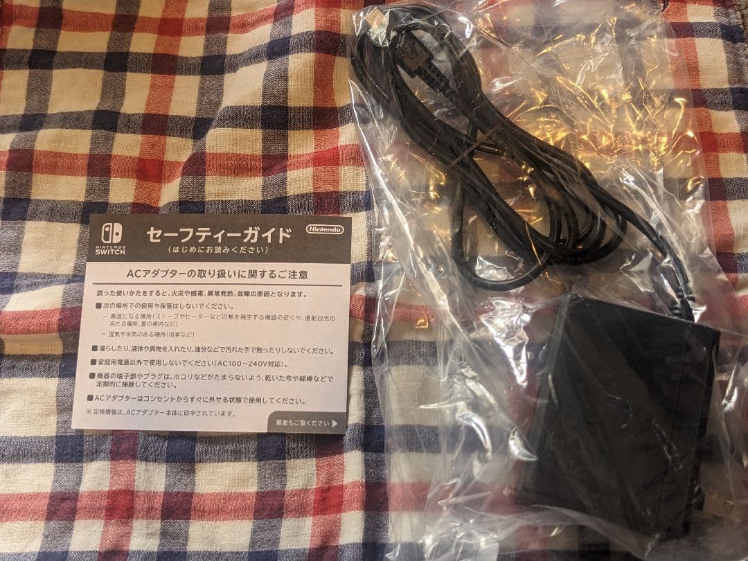 Nintendo Switch Lite コーラルピンク　カバー付き