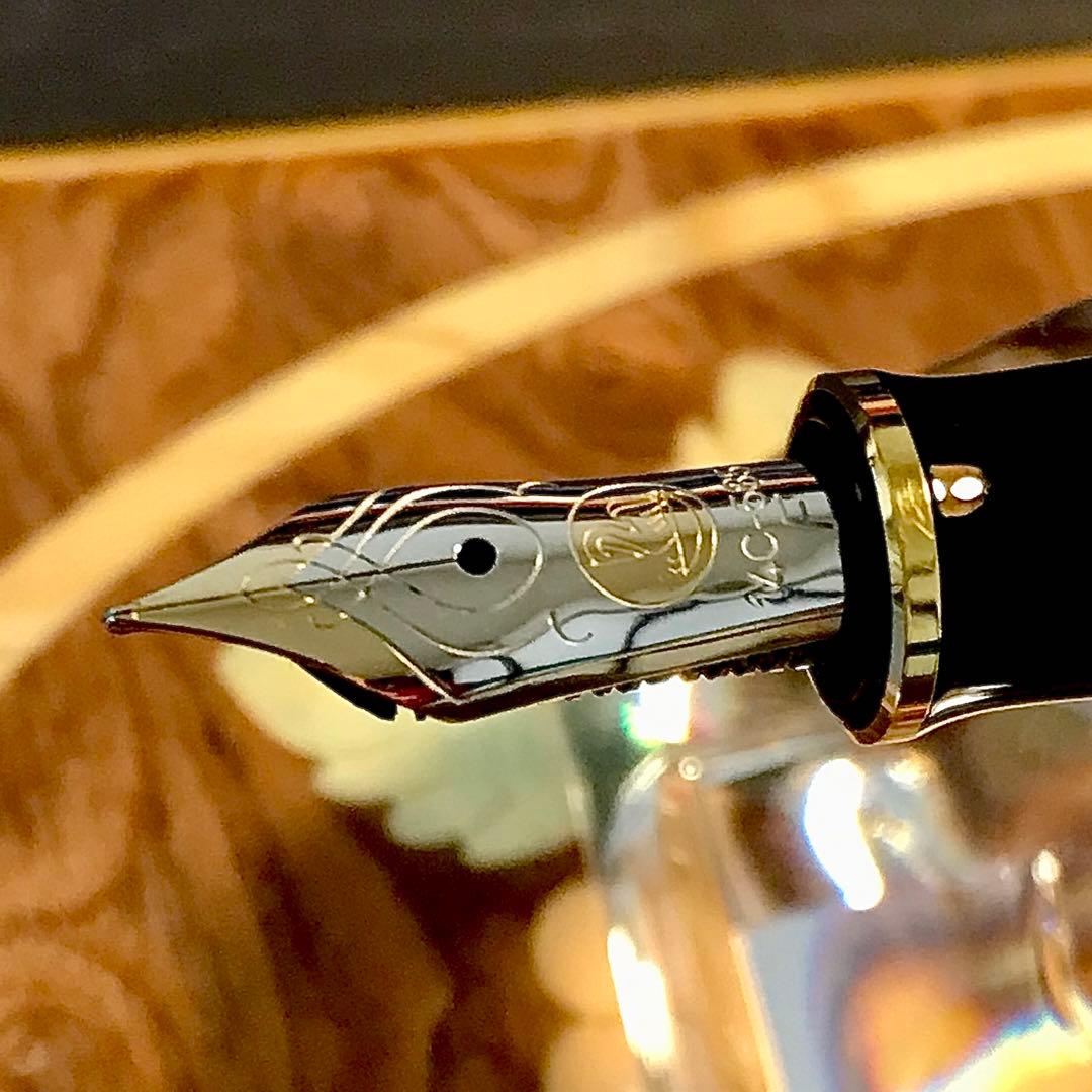 ☆超お勧め☆素晴らしいペリカン万年筆スーベレーンM400（Ｆ)グリーン縞☆極上品