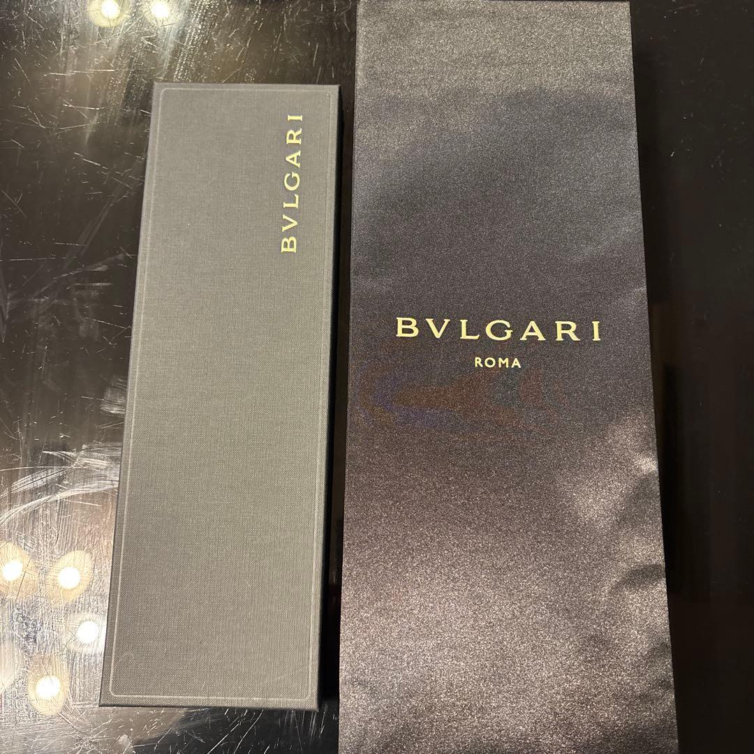 BVLGARI ピンク　幾何学模様 ネクタイ　新品　成人式　シルク100