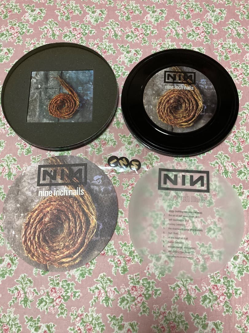 缶入り nine inch nails: further down the...