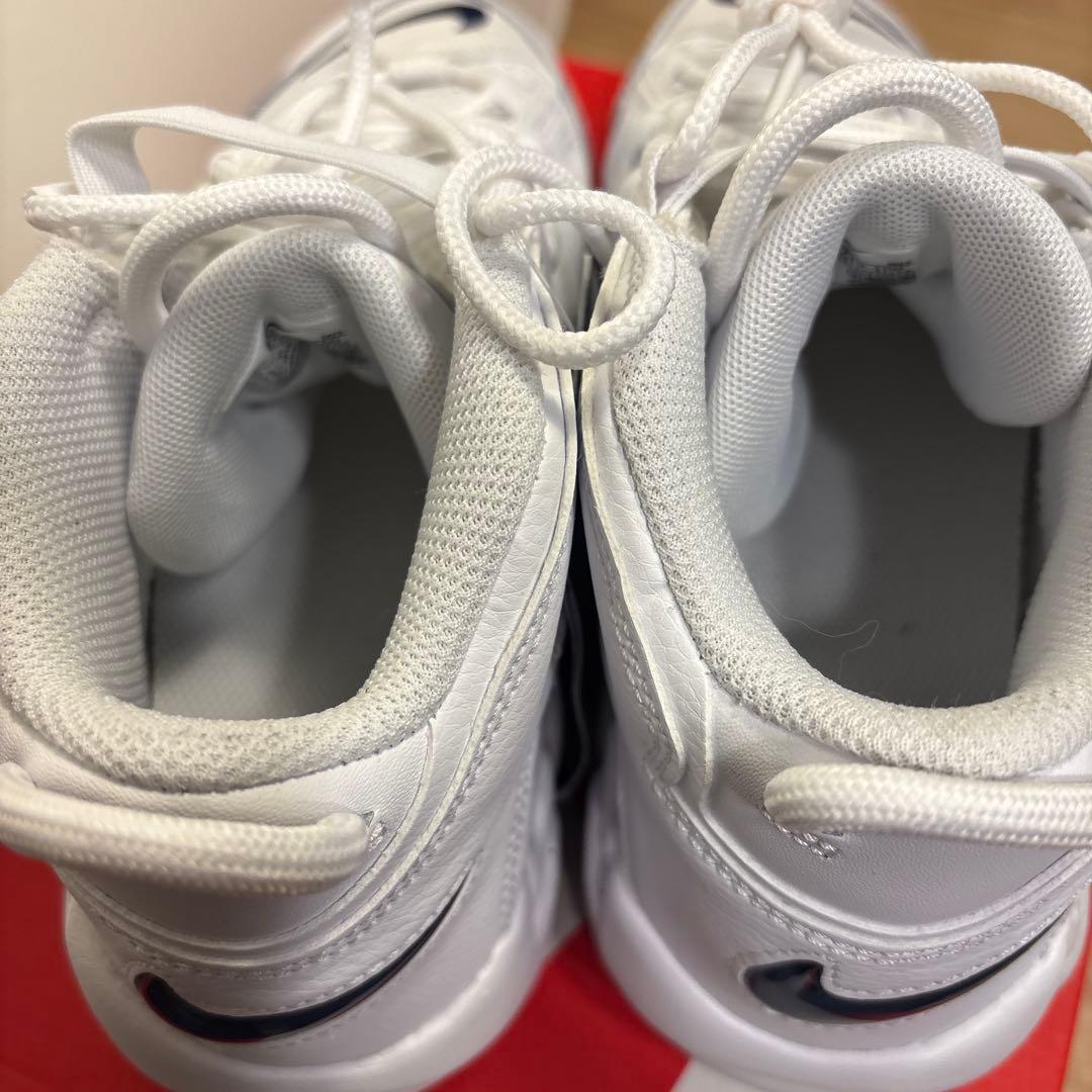 NIKE DH919-100 アップテンポホワイトスニーカー