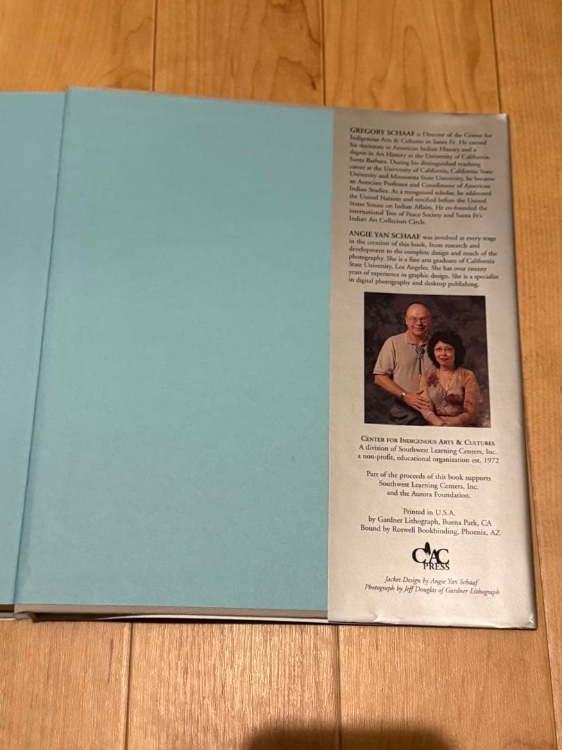 アート・デザイン・音楽 AMERICAN INDIAN JEWELRY 1,200 Artist Bio