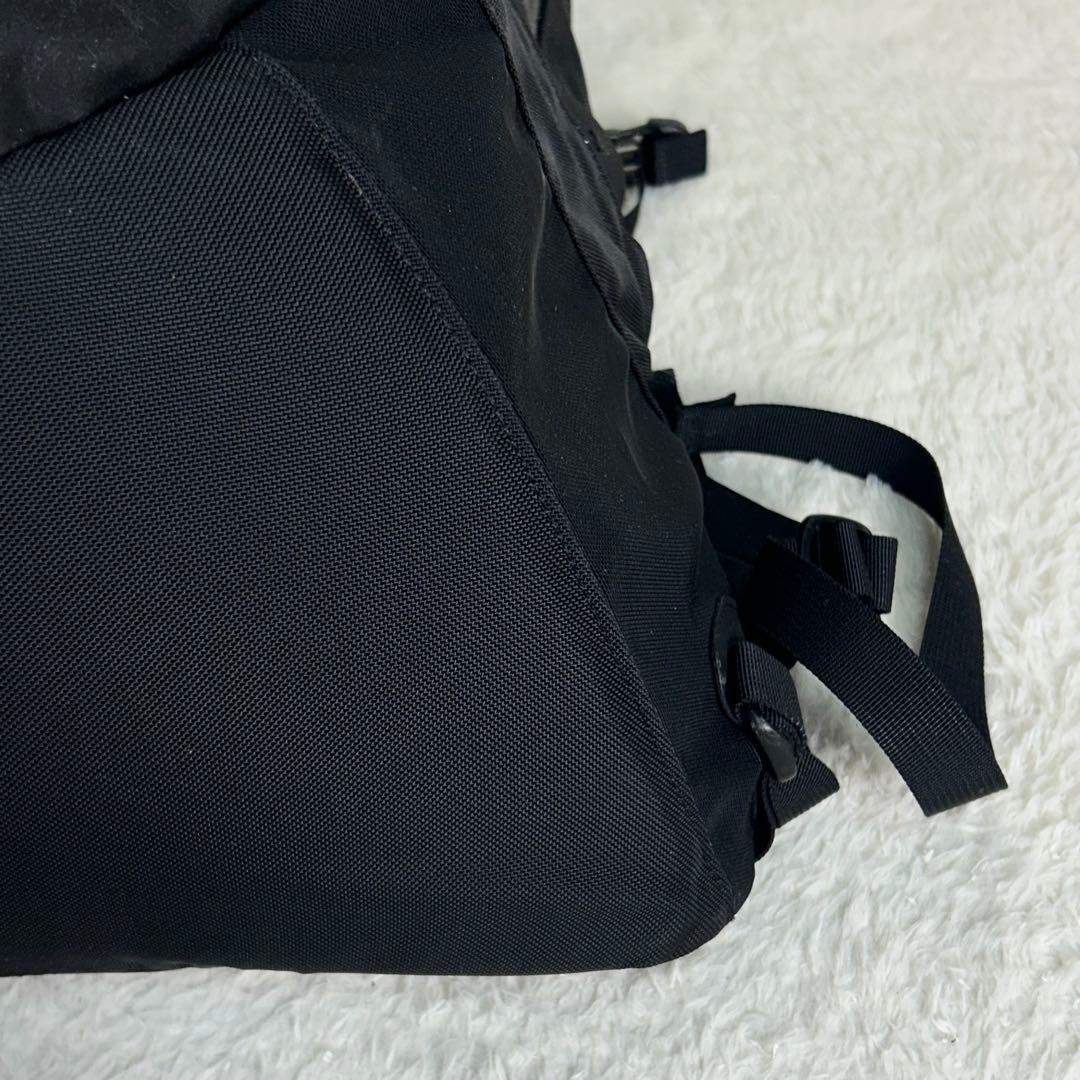 希少 アークテリクス Arro 22 Stealth Black 廃盤