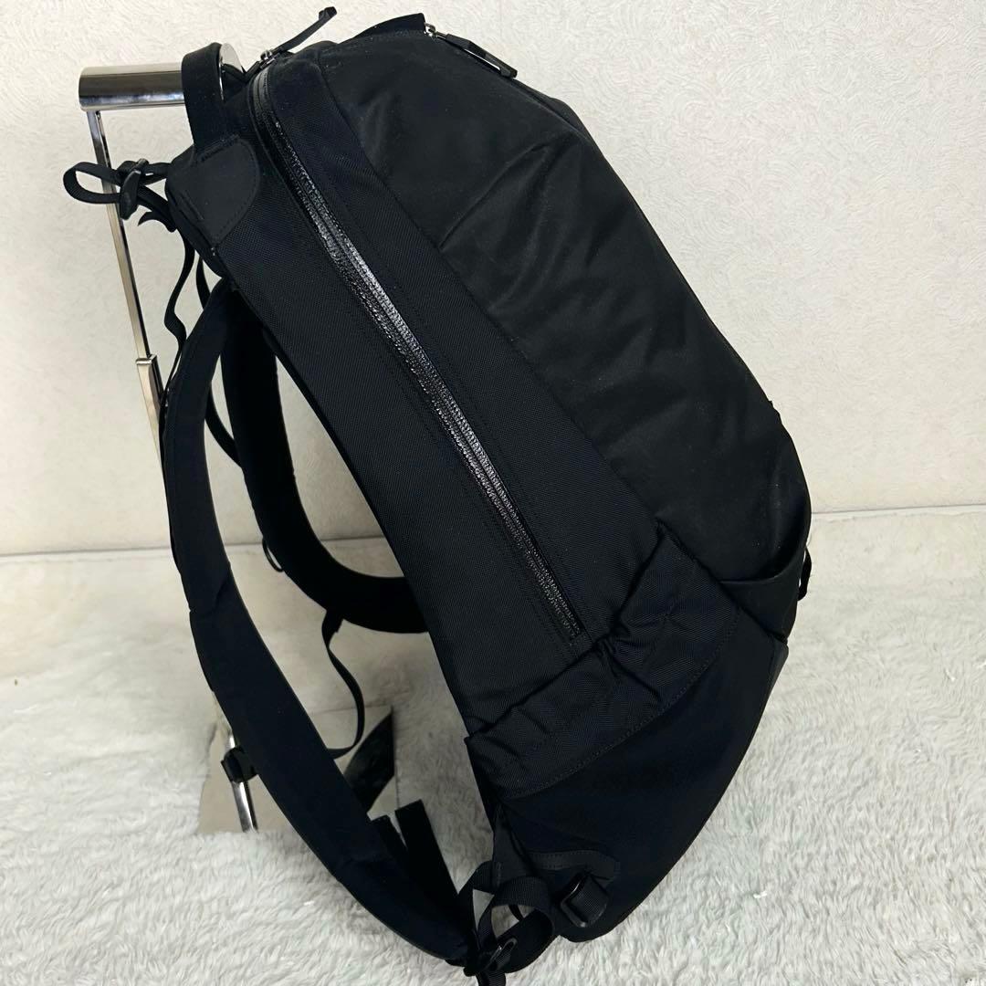 希少 アークテリクス Arro 22 Stealth Black 廃盤