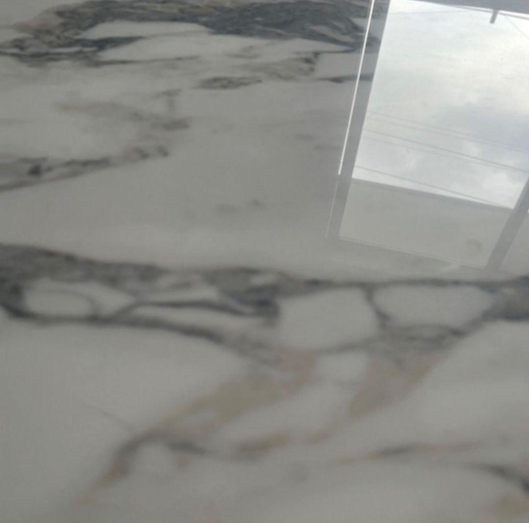 カリガリス　ツイート　ローテーブル　展示品 K