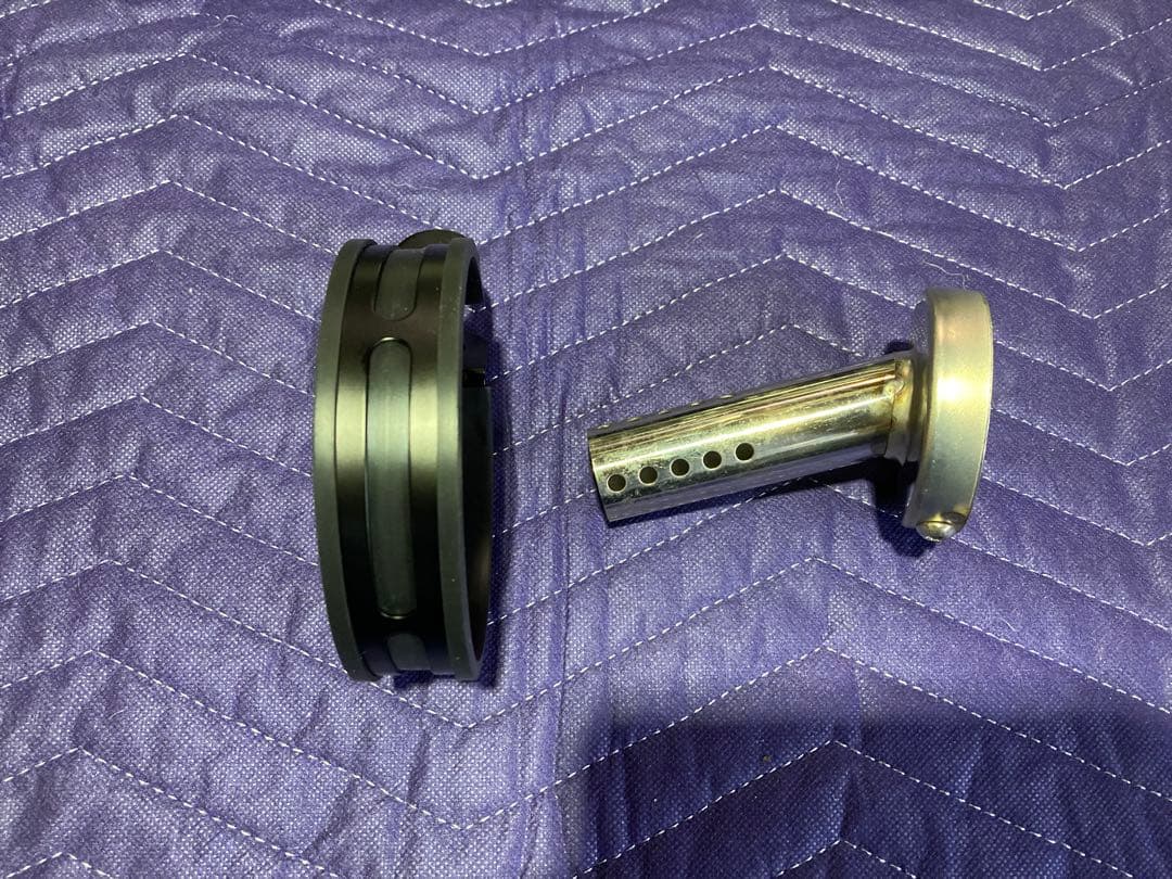 汎用　チタンカーボンサイレンサー スリップオン　60.5 超軽量　新品同様