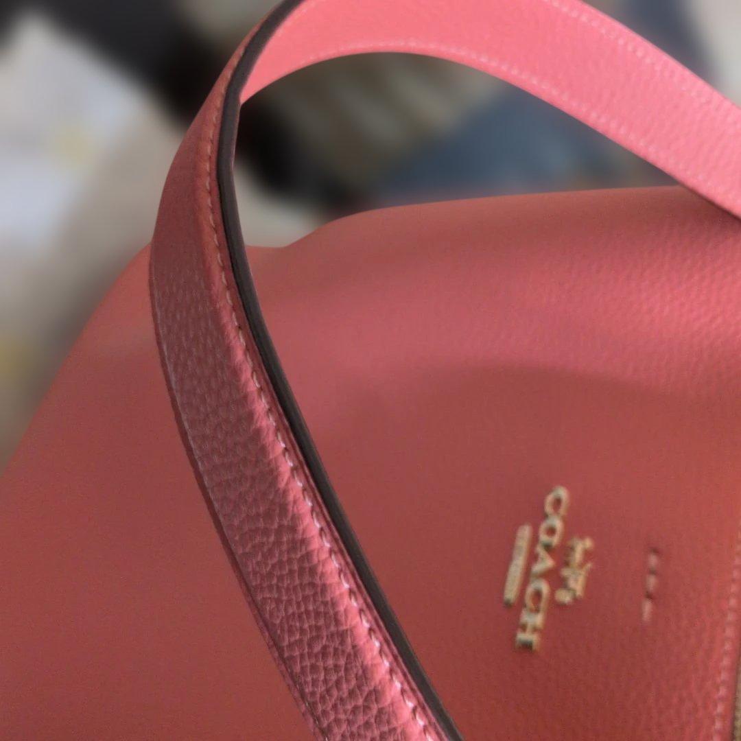 #新品未使用同様　#COACHサーモン ピンク レザー ショルダートートバッグ