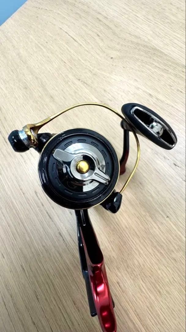 「美品」ハイパーフォース20 C2000DXG 磯釣り フカセ釣り メジナ チヌ