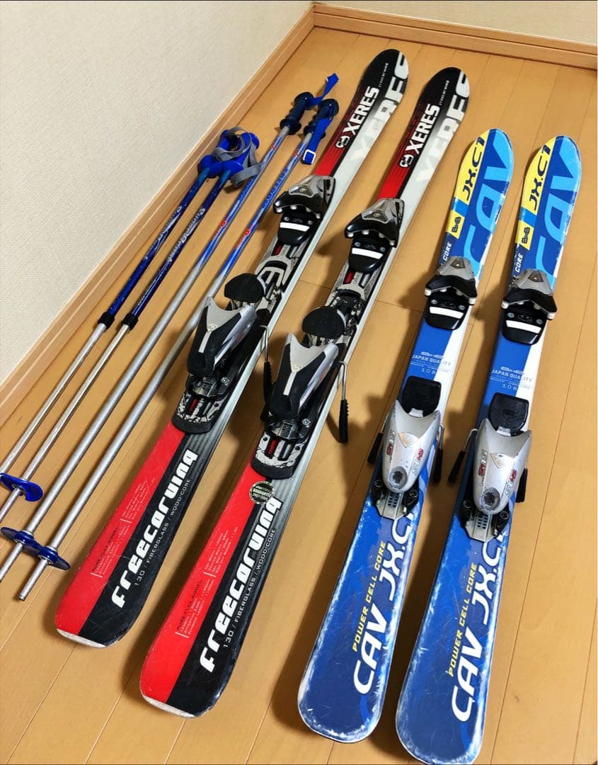 スキー板　ストック付き　2セット①