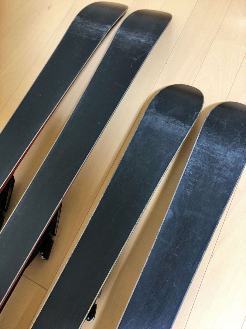 スキー板　ストック付き　2セット①