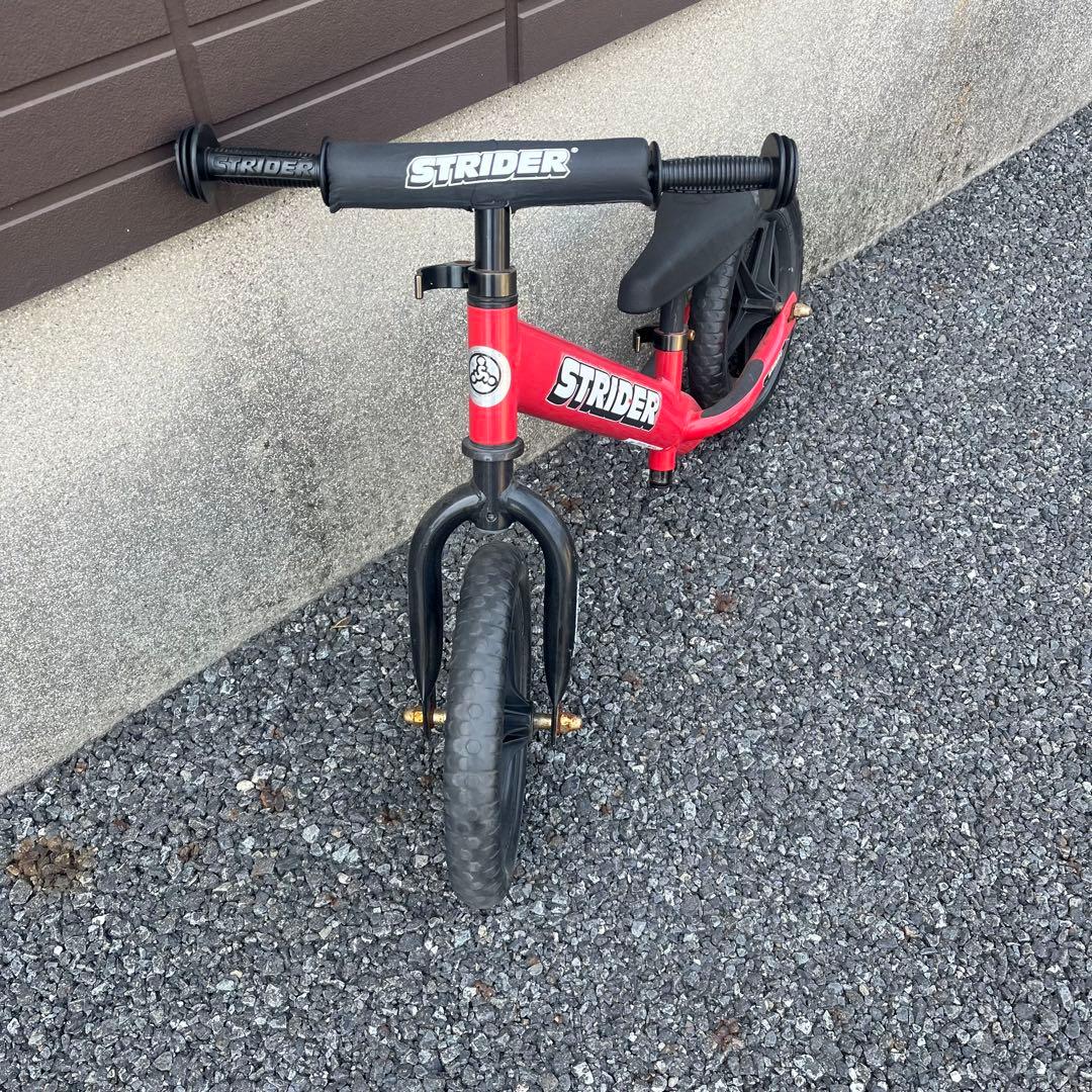 人気　ストライダー　日本正規品　スポーツモデル　STRIDER12　キッズバイク