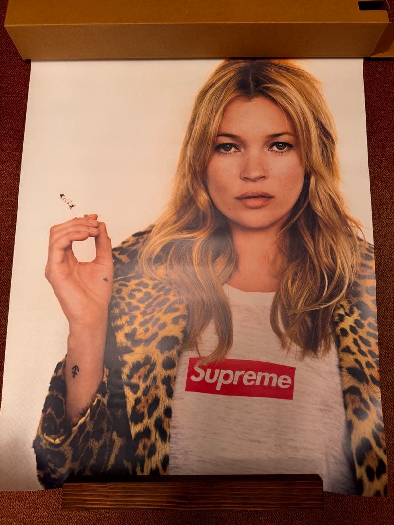 ツ*ー様 Supreme Kate Moss Poster ケイト　ポスター