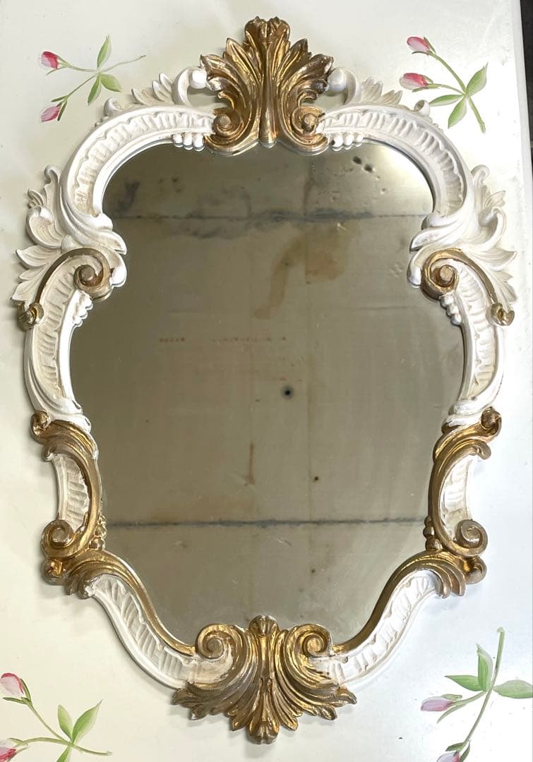 す*る様 イタリー製 壁掛け鏡 アンティーク調 クラシックオーバル型 ゴールド/