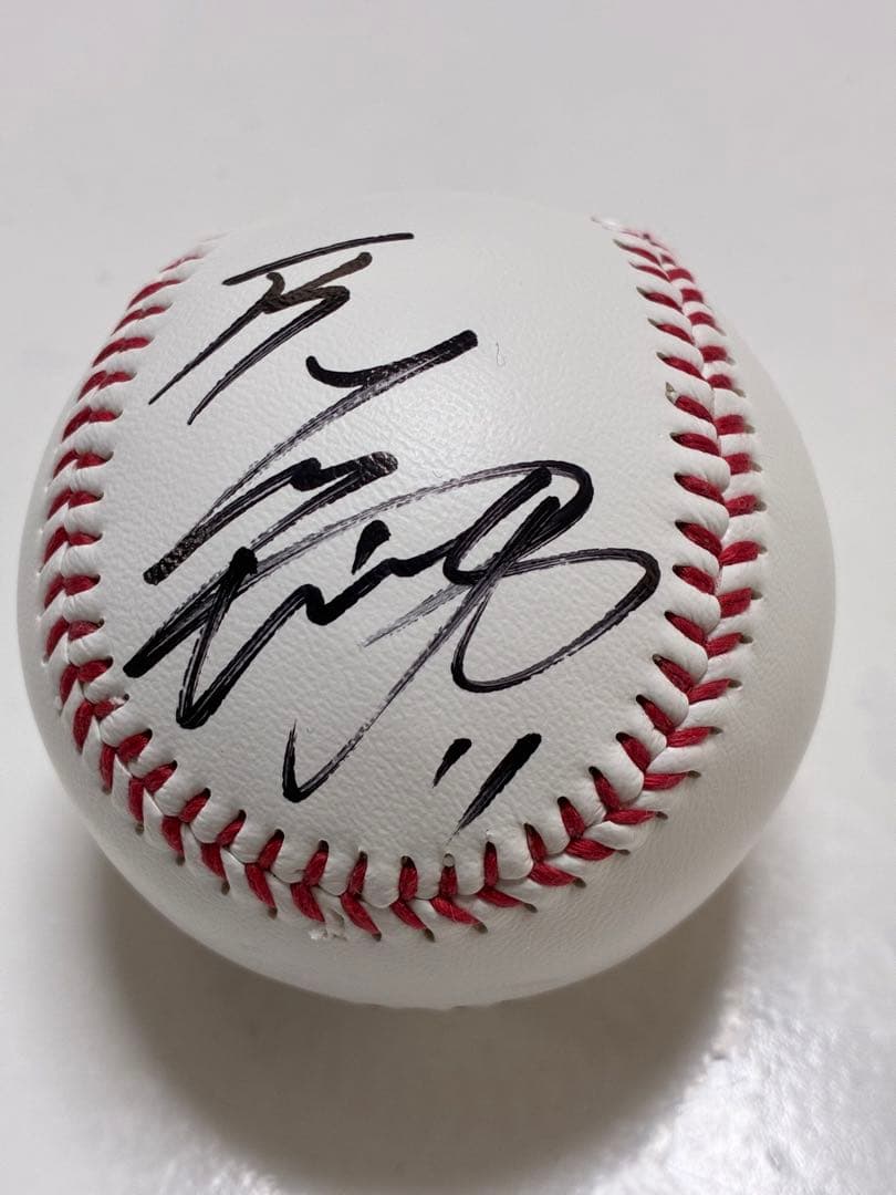 メジャーリーガーMVP大谷翔平選手直筆サインボール