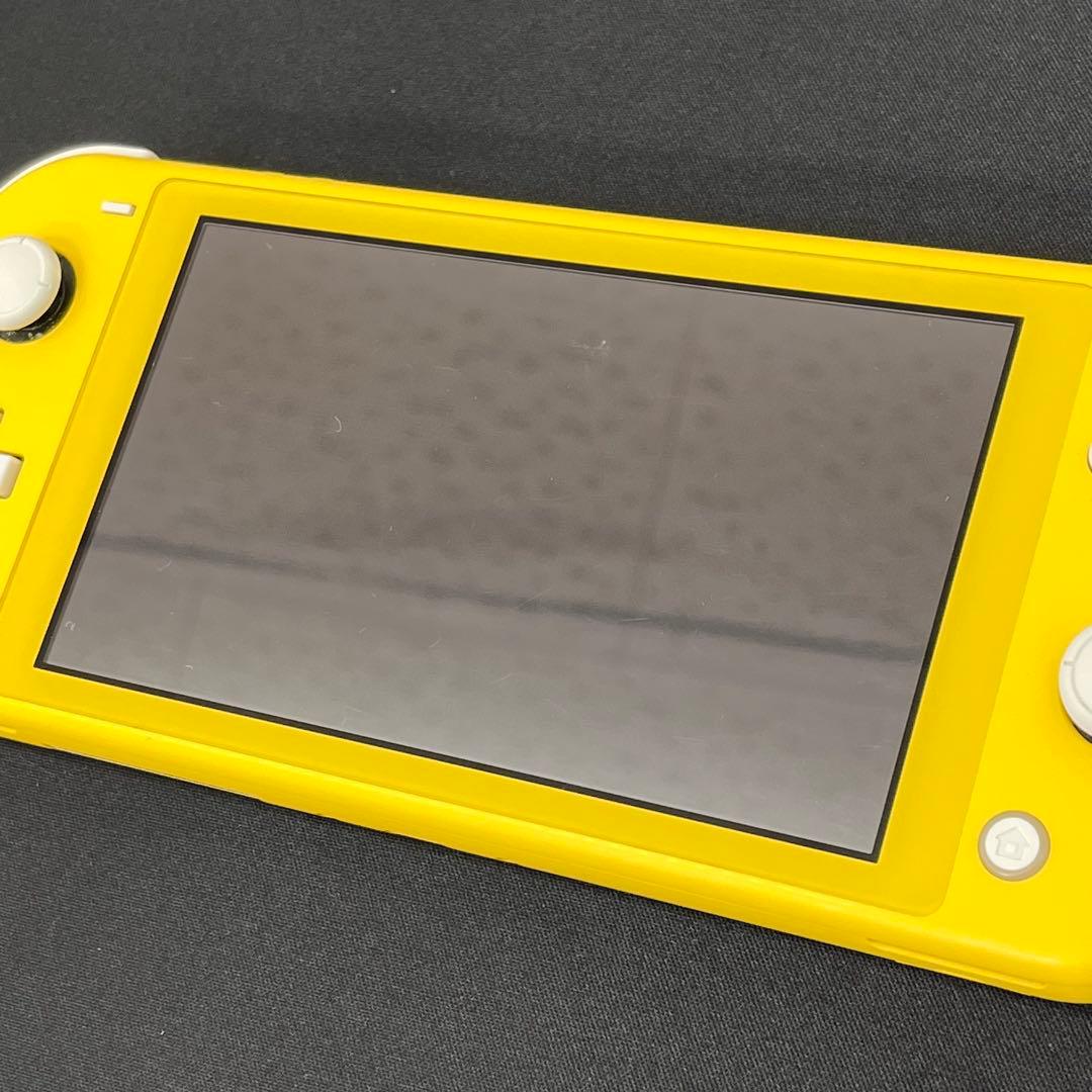 ジャンク【電源確認済み】Nintendo Switch Lite　イエロー