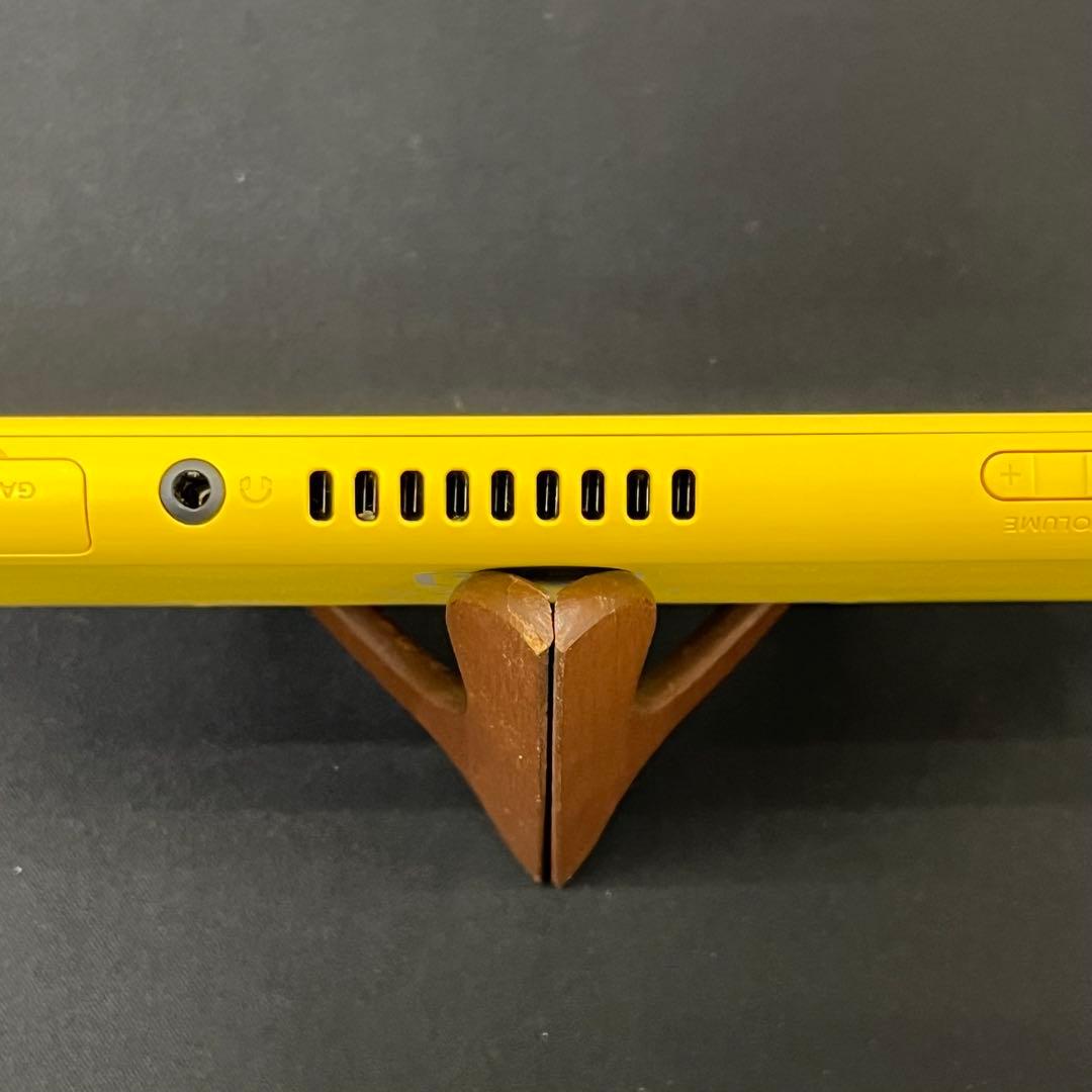 ジャンク【電源確認済み】Nintendo Switch Lite　イエロー