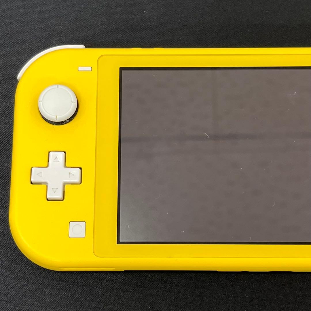 ジャンク【電源確認済み】Nintendo Switch Lite　イエロー
