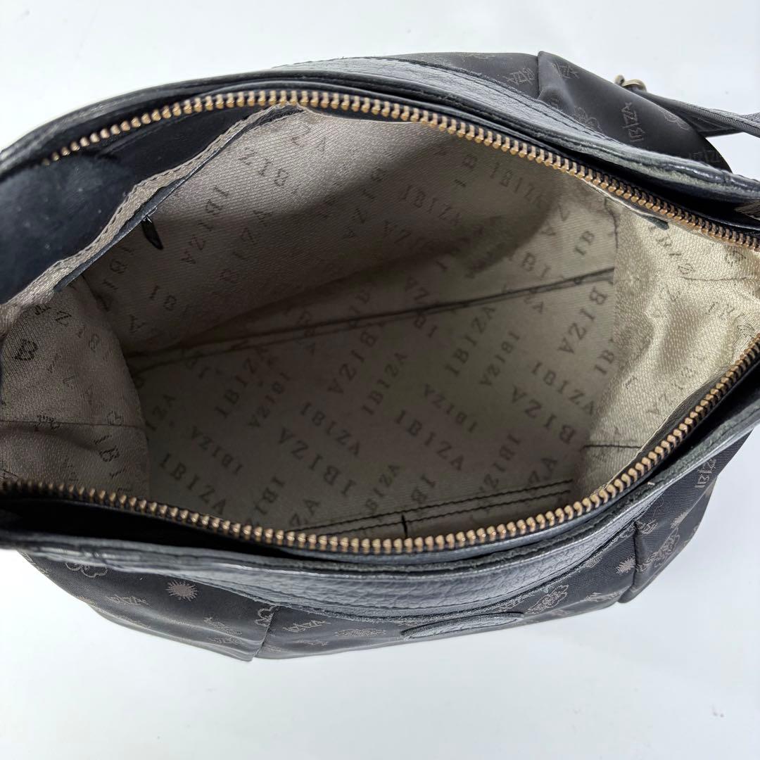 hanawarangasuki イビサロゴナイロンショルダーバックモノグラ