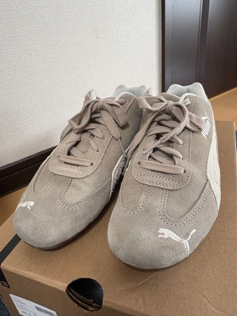 PUMAスピードキャット　ベージュ24cm