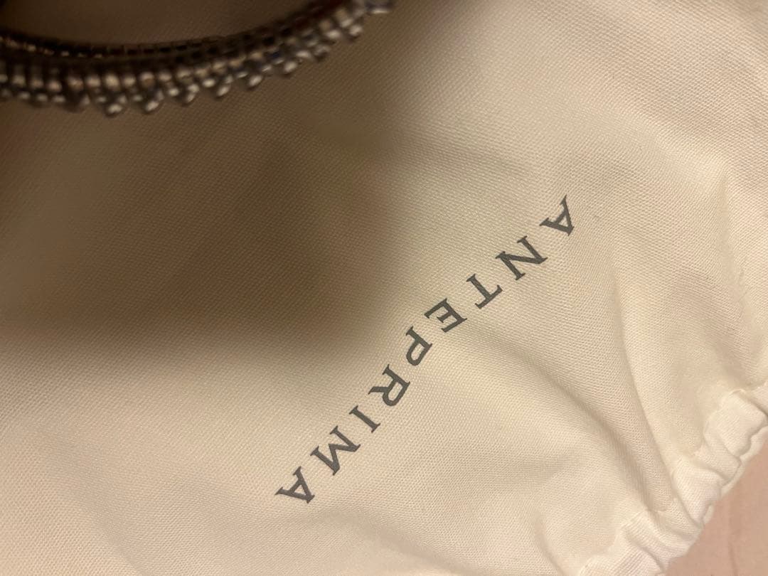 アンテプリマ シルバー ビーズ編みショルダーバッグ　2回位のみの使用