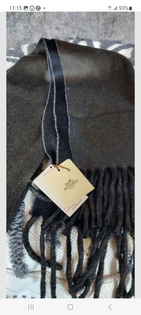 HERMESダークグレー フリンジ付きマフラー