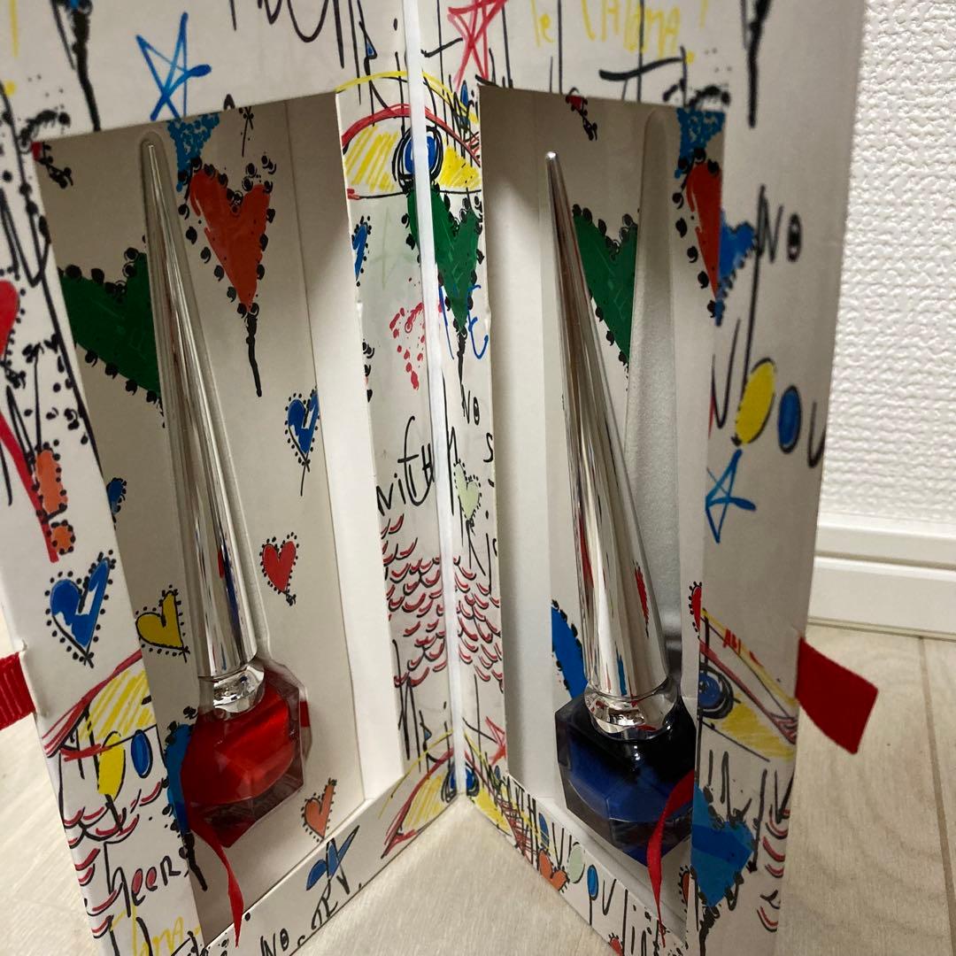 ルブタン・非売品ステンレス水筒・マニキュアセット