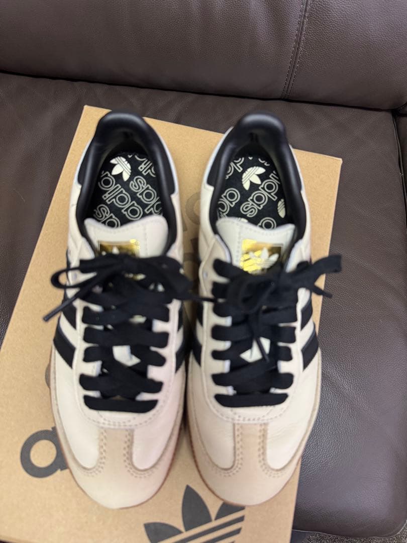 adidas サンバクリーム/ブラック　ブラック紐 超美品　23.5cm