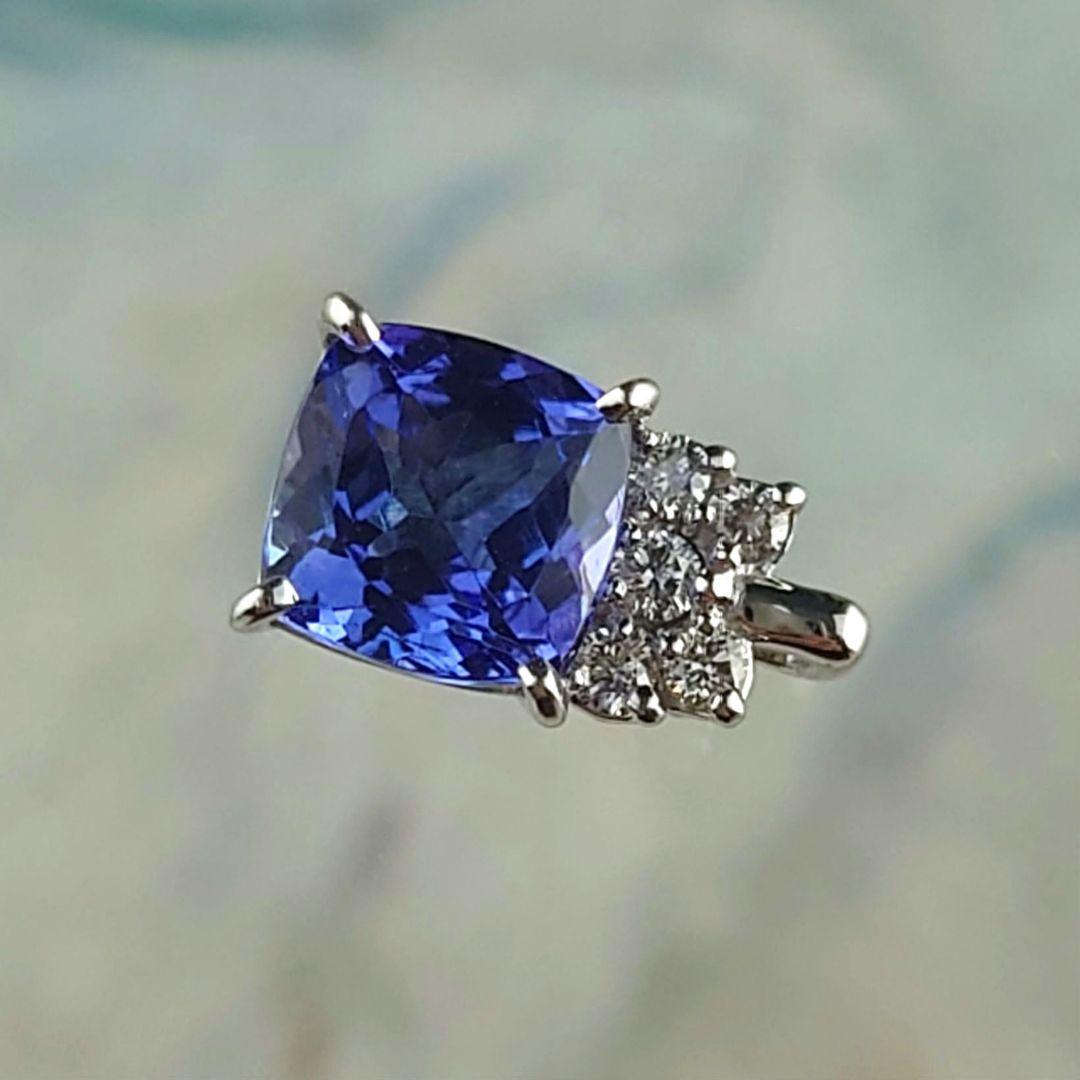 専用　K18WGタンザナイト　ダイヤモンドペンダント　ネックレストップ