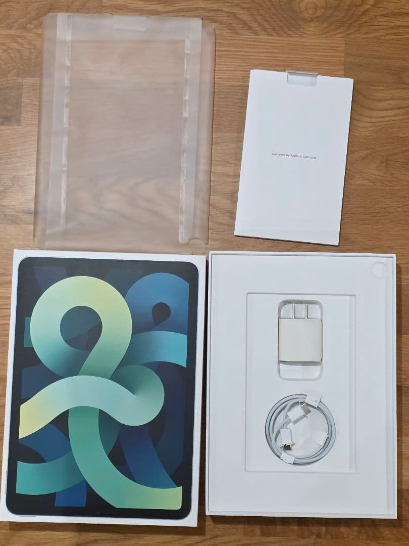 美品 iPad Air 第4世代　64GB　グリーン ケース　箱付き