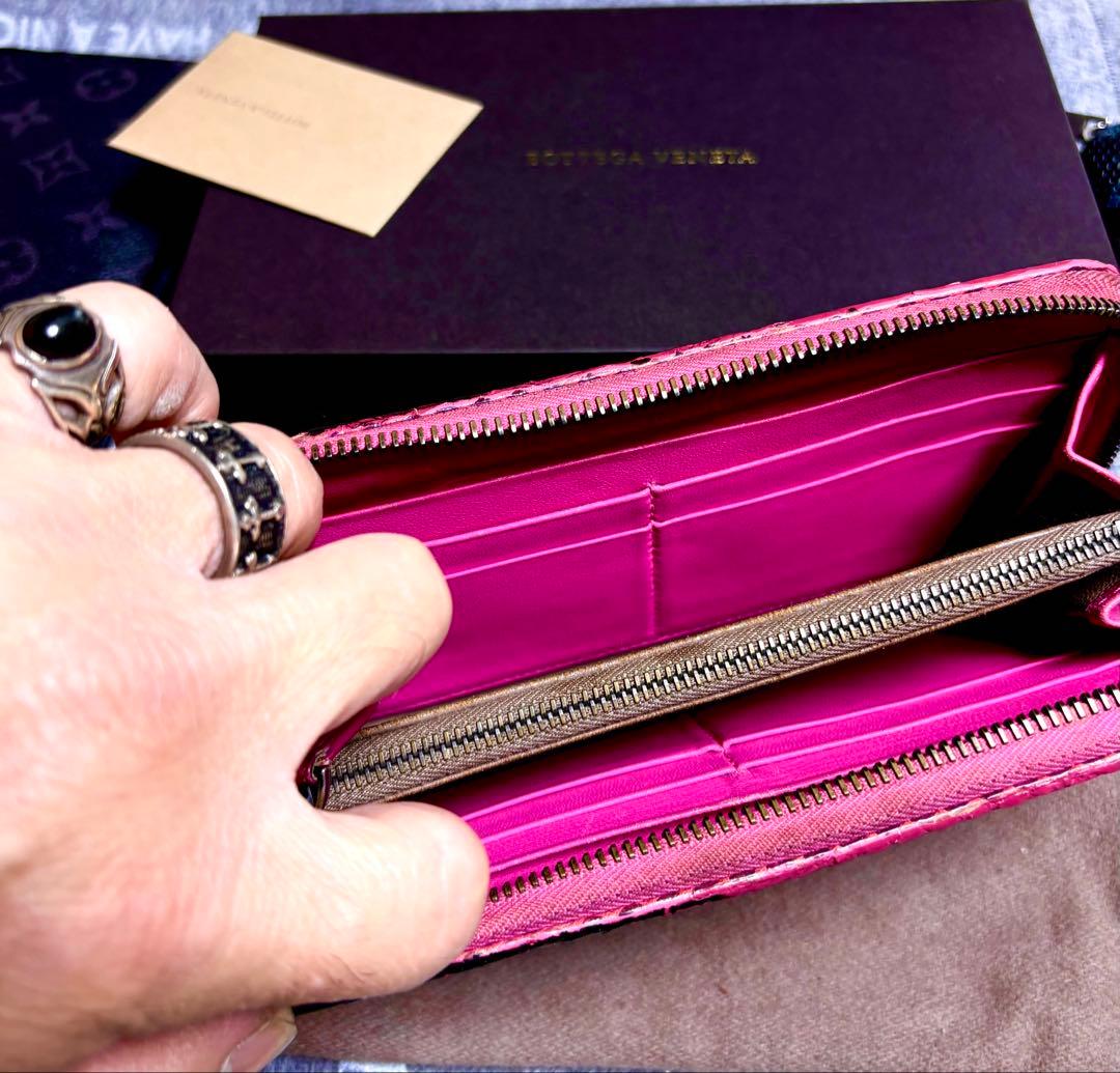 ノンコン ‼️BOTTEGA VENETA パイソン イントレチャート ‼️