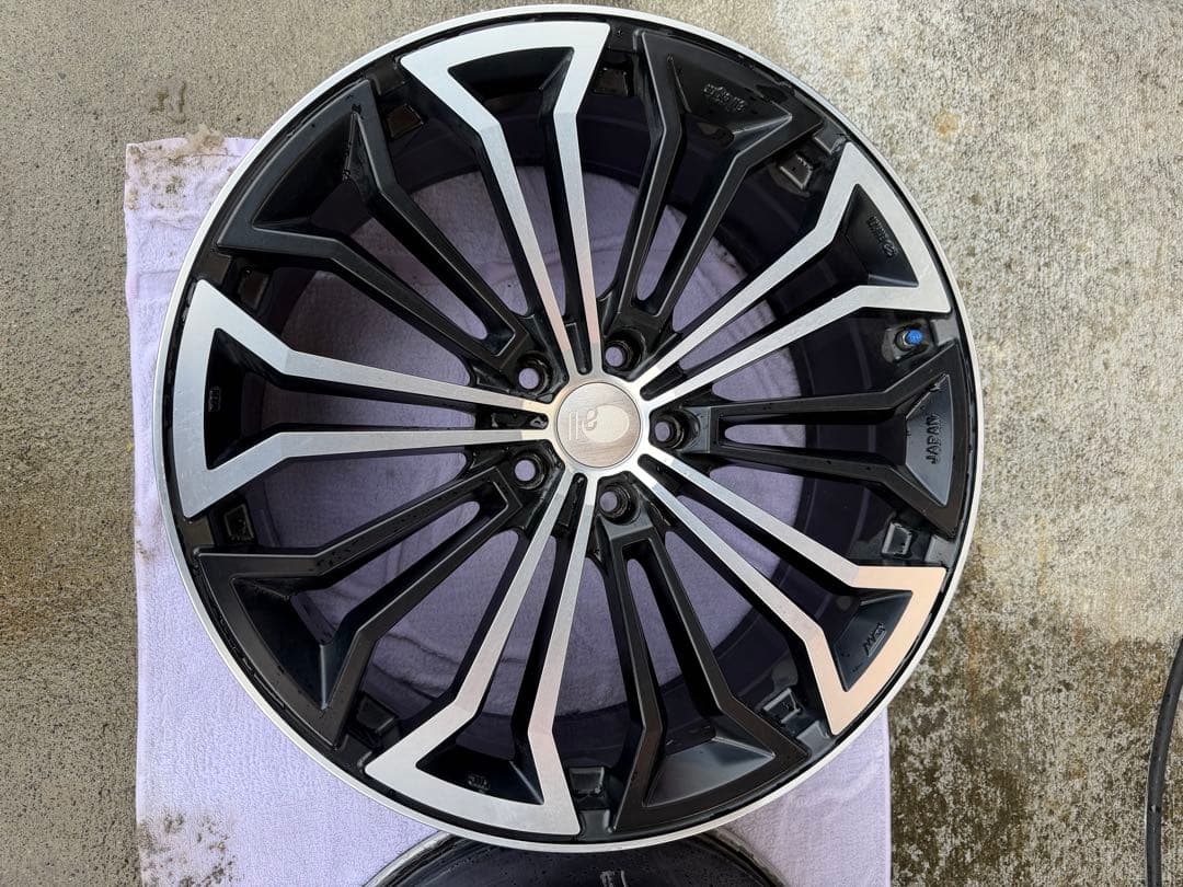 アルファード　ベルファイア　20インチ　エンケイアルミホイール　オールエイト4本