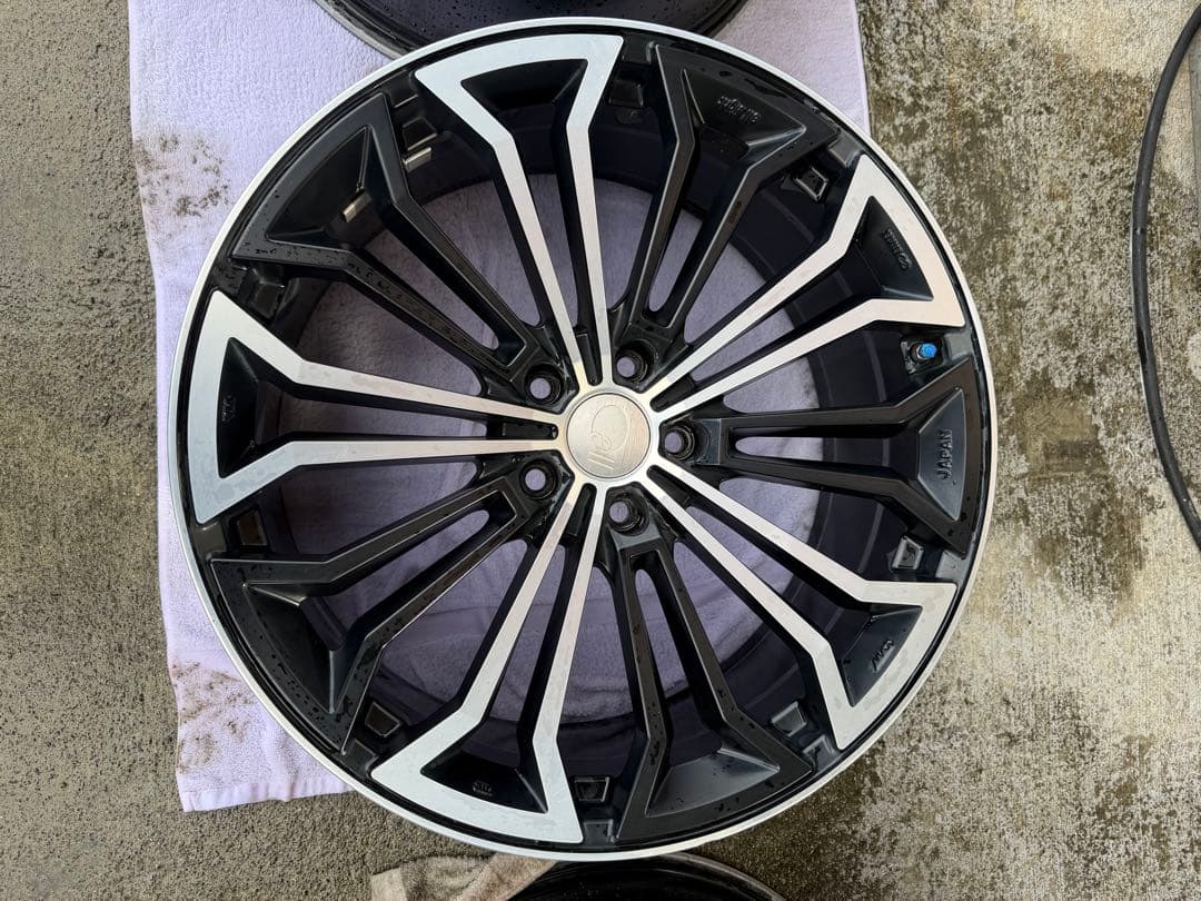 アルファード　ベルファイア　20インチ　エンケイアルミホイール　オールエイト4本