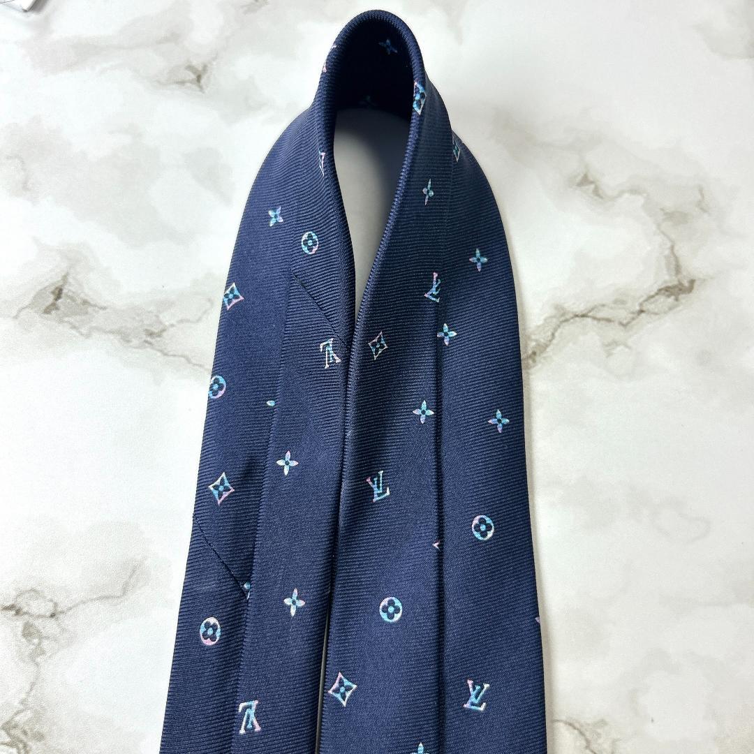 美品　ルイヴィトン　ネクタイ　マルチモノグラム　ビジネス　現行　肉厚　ネイビー