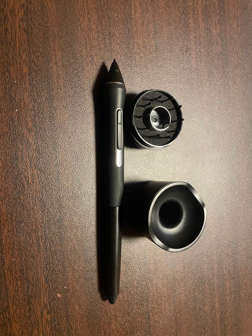 Wacom cintiq pro 24 ペンモデル DTK-2420 スタンド付