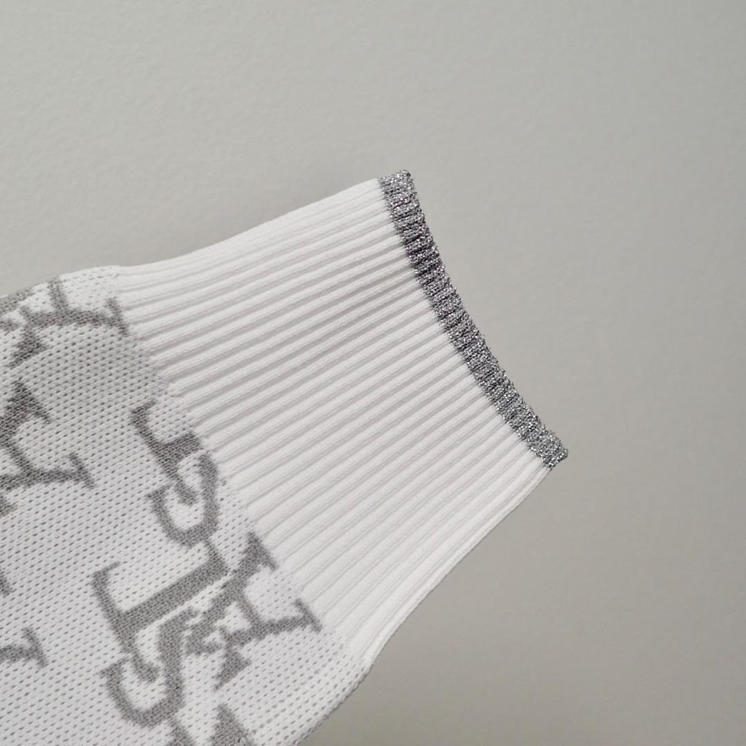 セントアンドリュース 　クルーネック　ホワイト系総柄　ニット　セーター　 M