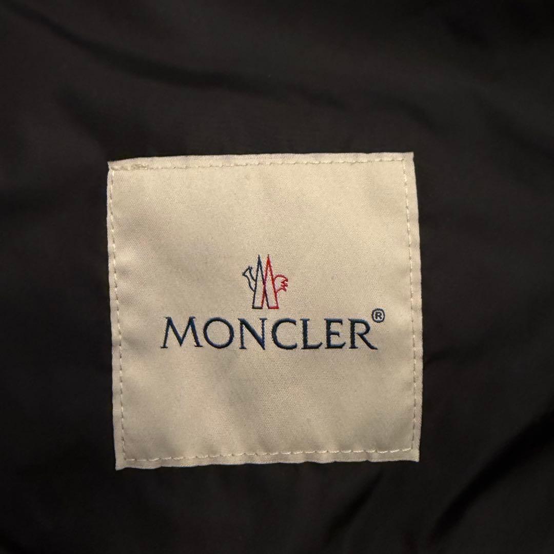美品　モンクレール Lichen フード付き ナイロンコート レディース 黒