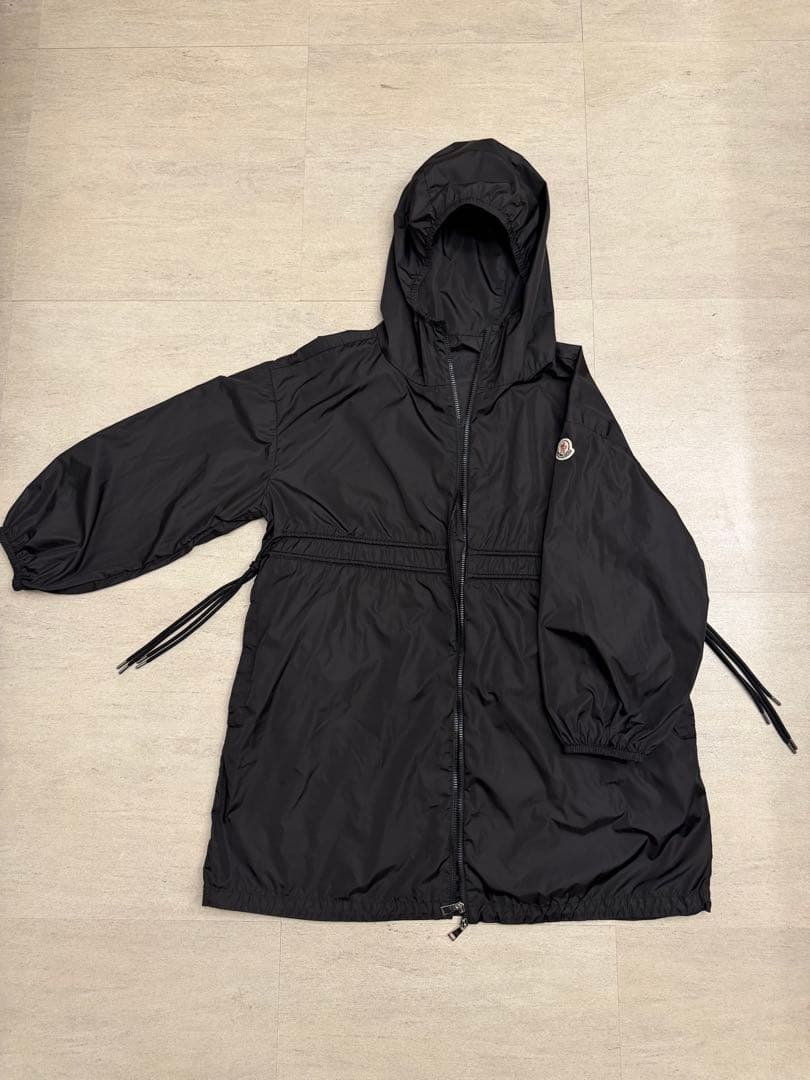 美品　モンクレール Lichen フード付き ナイロンコート レディース 黒