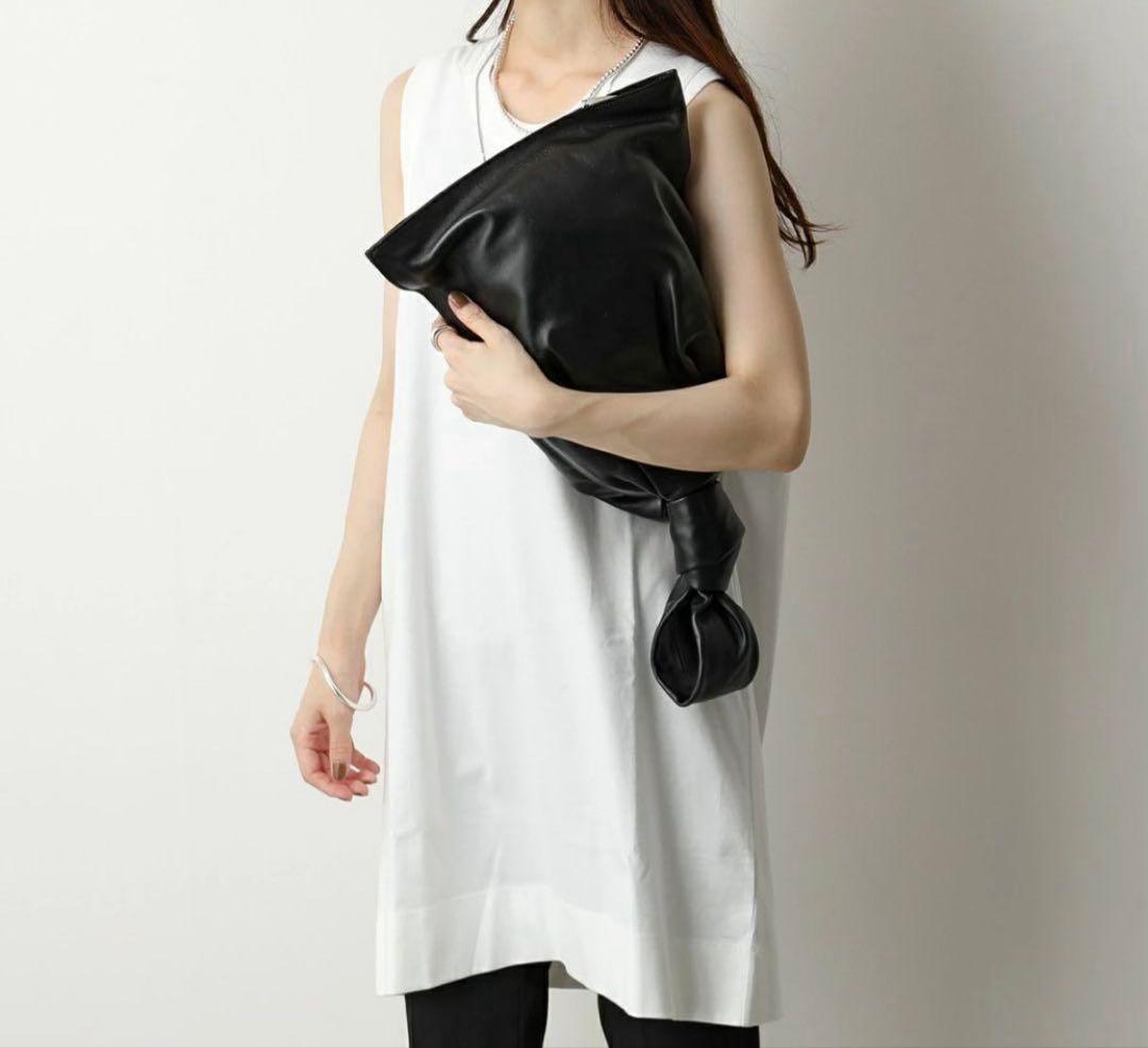 ブラックレザー クラッチバッグ 結び目デザイン