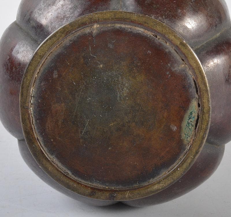 中国　古銅宣徳銅　饕餮文瓜稜蕾口瓶　V　R4319