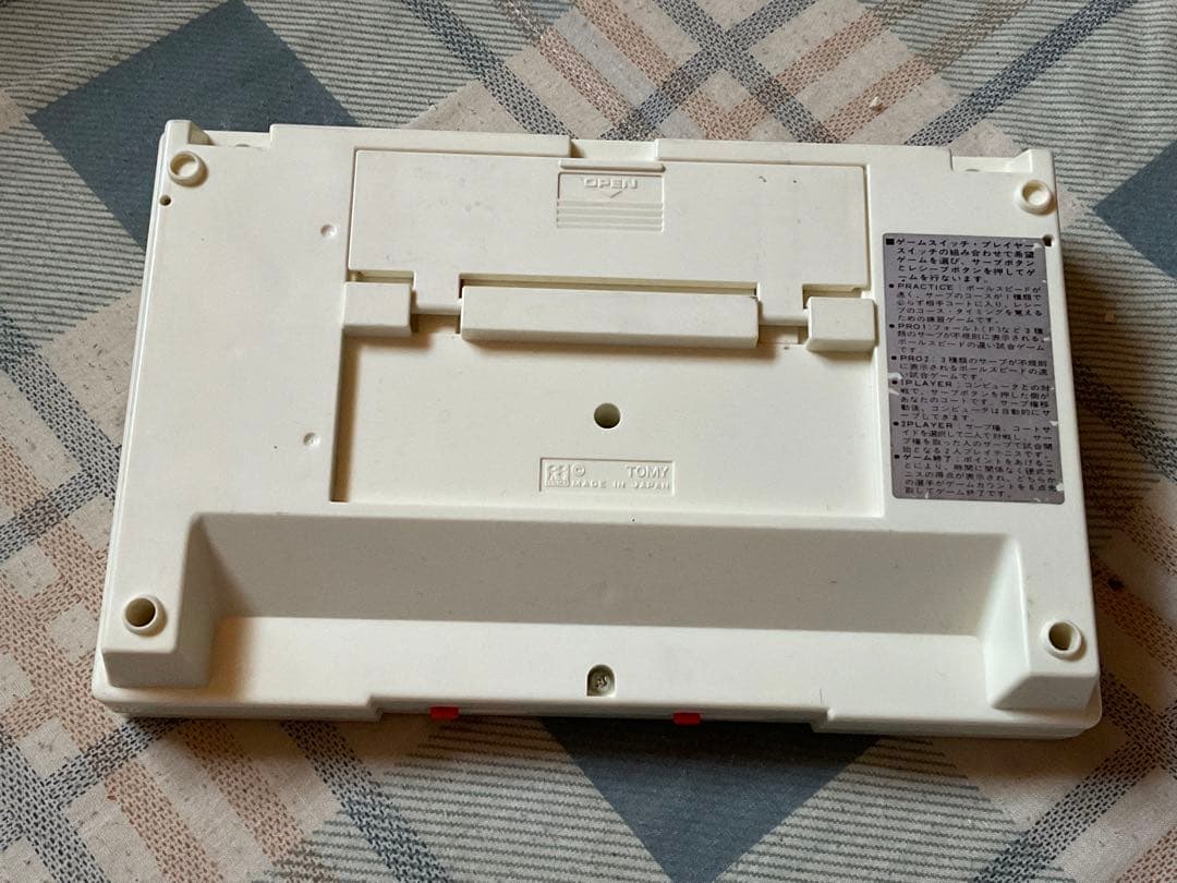 TOMY（現、タカラトミー）テニス。ポータブルゲーム機【作動不確認に付き？】