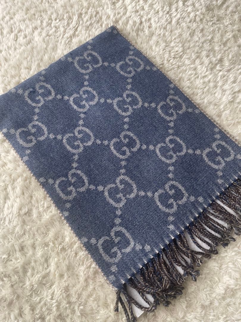 GUCCI・リバーシブル・マフラー