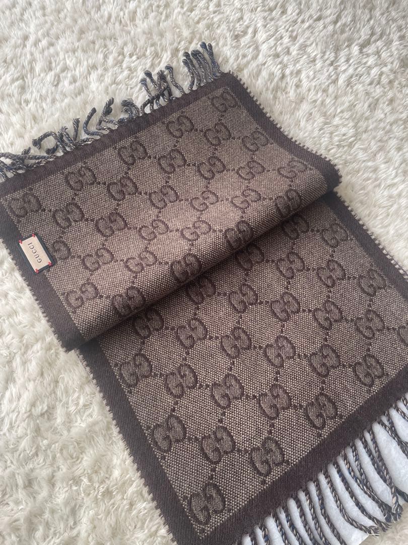 GUCCI・リバーシブル・マフラー